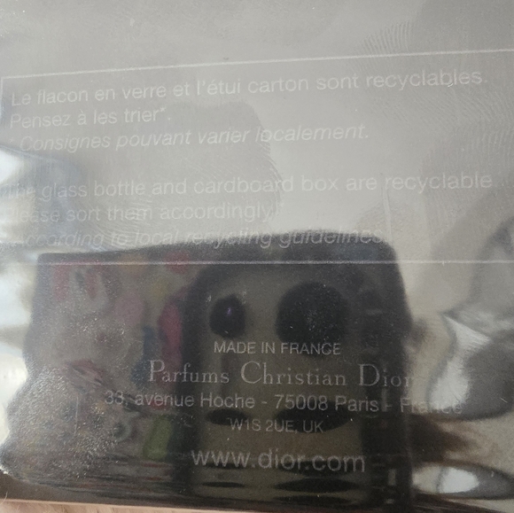 Dior Sauvage Eau de Toilette - Picture 7 of 8